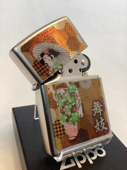 画像2: No.205 推奨品ZIPPO SATIN CHROME サテンクローム METAL PLATE メタルプレート 舞妓 z-6578