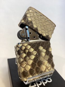 画像3: No.200 レザーシリーズZIPPO WHITH PYTHON ホワイトパイソン(B) 手縫い z-6666