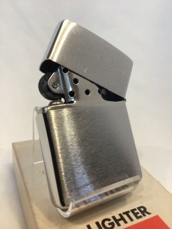 画像3: No.200 USED ZIPPO 1982年製 BRUSHED CHROME ブラッシュクローム TOKYO DISNELAND 東京ディズニーランド シンデレラ城 z-6802