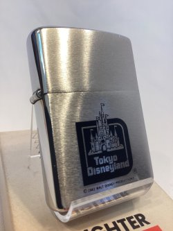 画像1: No.200 USED ZIPPO 1982年製 BRUSHED CHROME ブラッシュクローム TOKYO DISNELAND 東京ディズニーランド シンデレラ城 z-6802