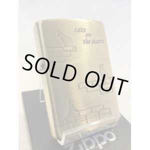 画像: No.200 ペット&アニマルシリーズ CATS ON THE STAIRS ZIPPO 階段の上のネコたち z-5749