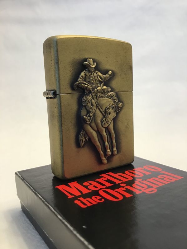 画像: 超貴重 たばこ柄 マルボロZIPPO 入荷