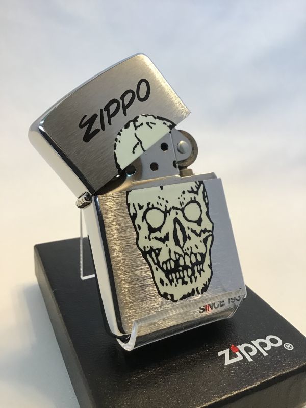 画像2: No.200 ヴィンテージZIPPO 2004年製 SKULL スカル z-2895