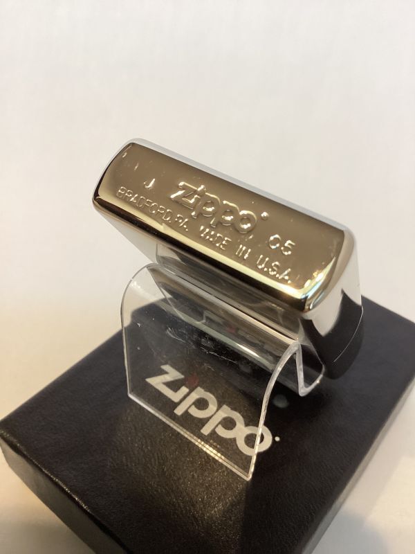 画像4: No.200 ヴィンテージZIPPO 2005年製  SILVER SPIN シルバースピン TATTOO HEART タトゥーハート z-5898