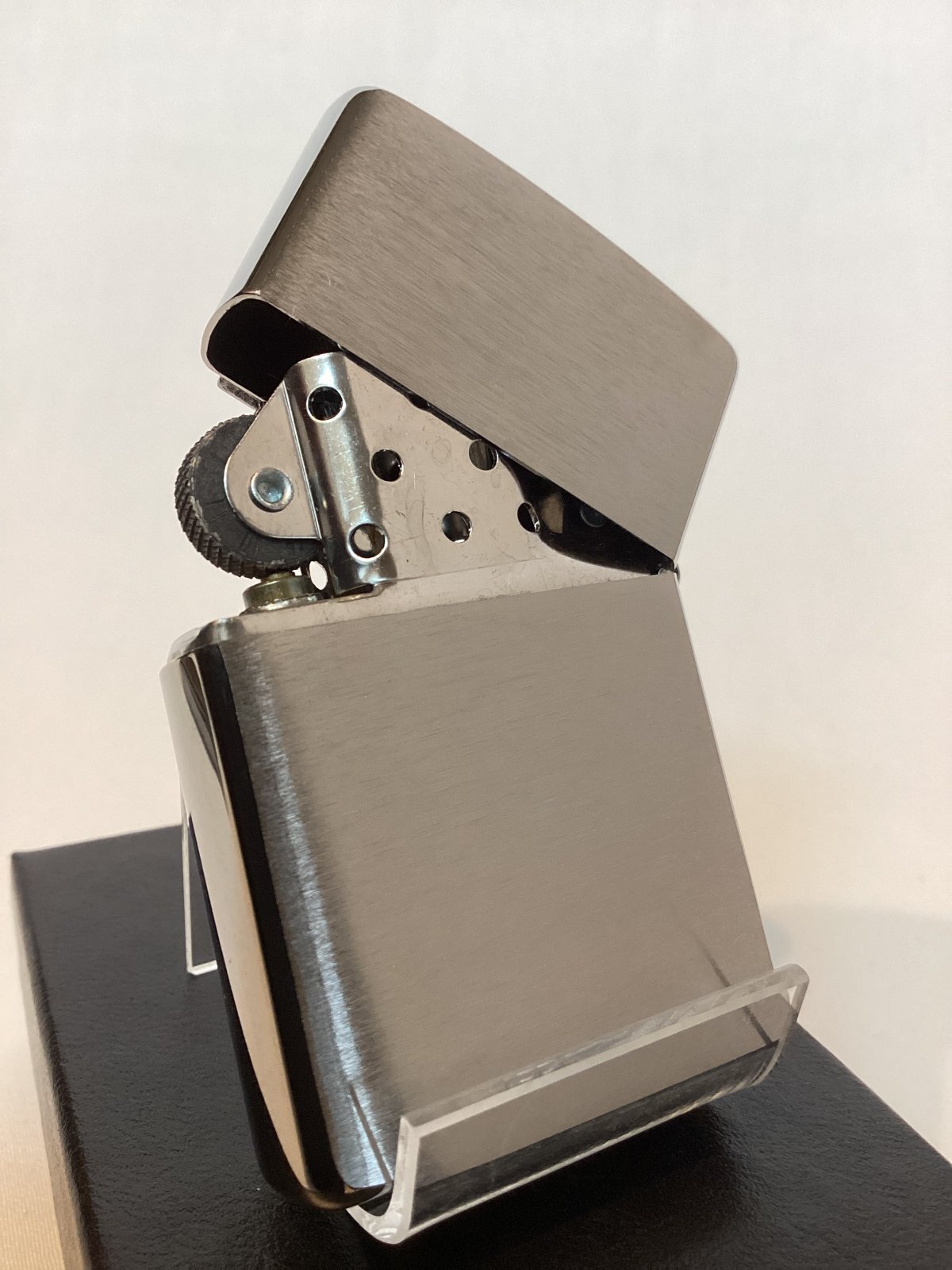 画像3: No.200 推奨品ZIPPO BRUSHED CHROME ブラッシュクローム FLAME PLAT フレームプレート z-6124