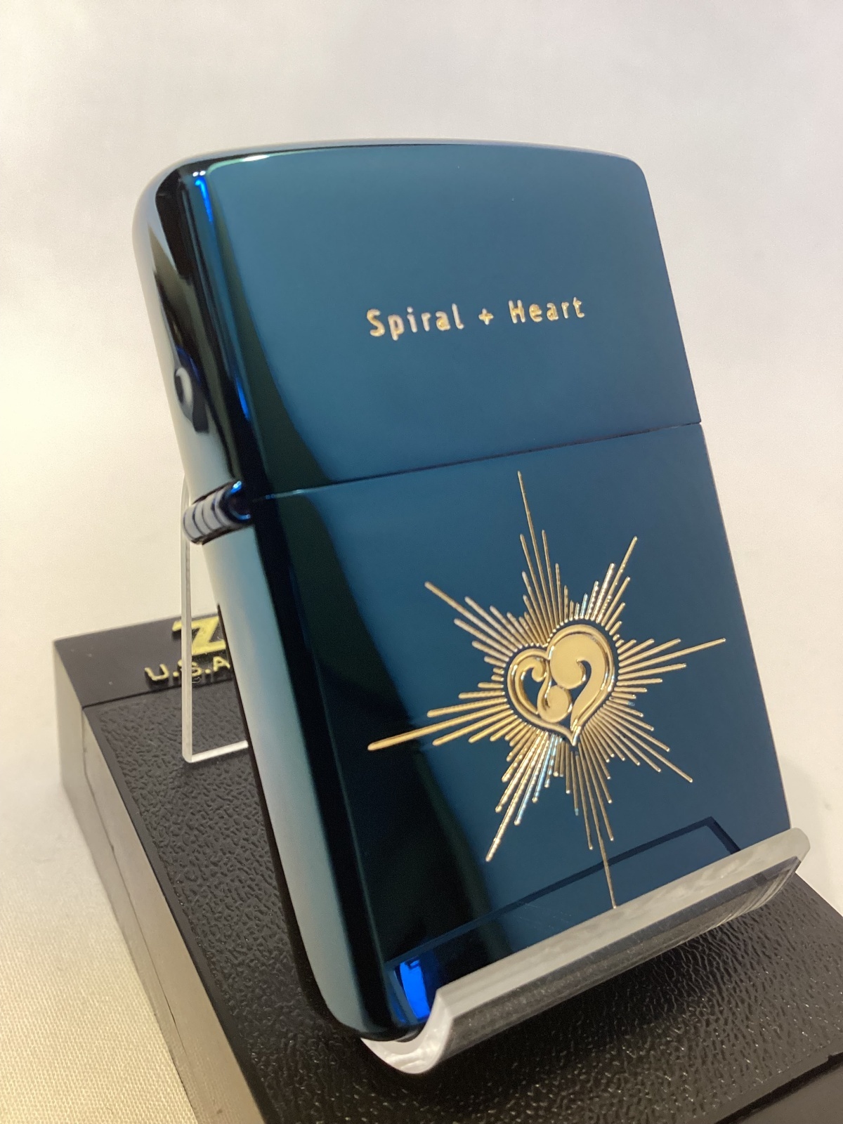 画像1: No.200 コレクションアイテムシリーズZIPPO BLUE TITANIUM ブルーチタン SPIRAL HEART スパイアルハート シリアルナンバー z-6262