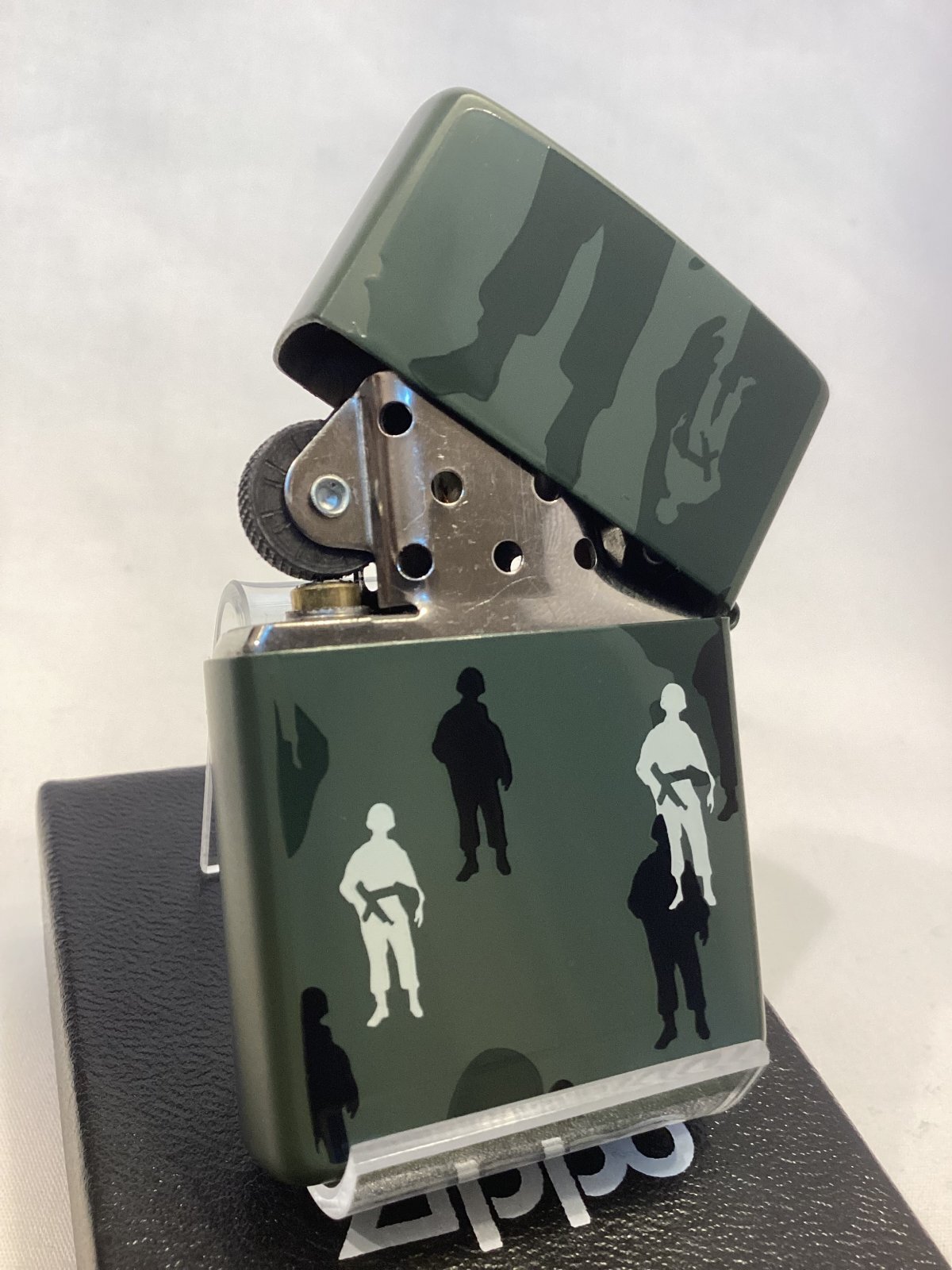 画像3: No.200 ファッションブランドシリーズZIPPO R.NEWBOLD アールニューボルト CAMOUFLAGE カモフラージュ MOSSGREEN モスグリーン z-6266