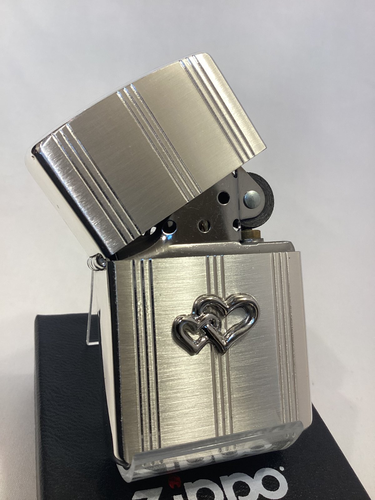 画像2: No.200 ヴィンテージZIPPO 2002年製 SILVER SATIN シルバーサテン DOUBLE HEAT METAL ダブルハート❤️メタル z-6288