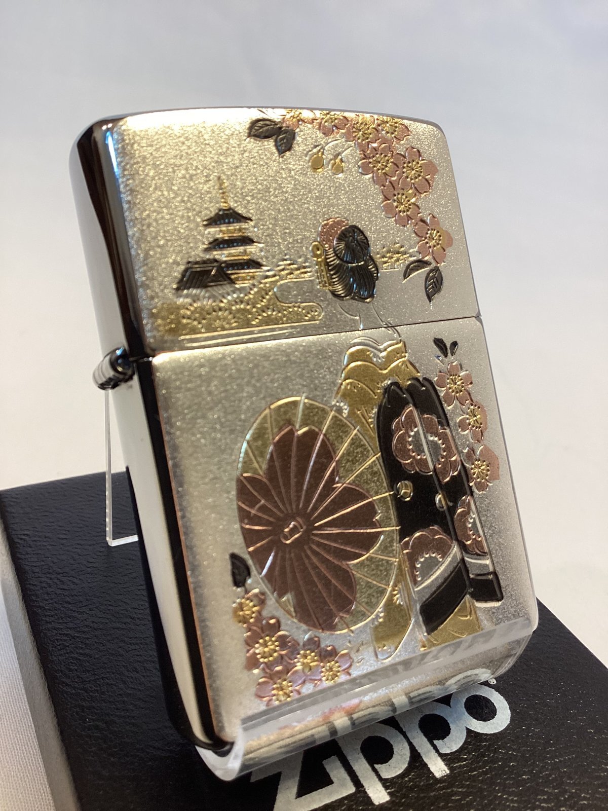 画像1: No.200 推奨品ZIPPO BRUSHED CHROME ブラッシュクローム 舞妓 電鋳板プレート z-6572