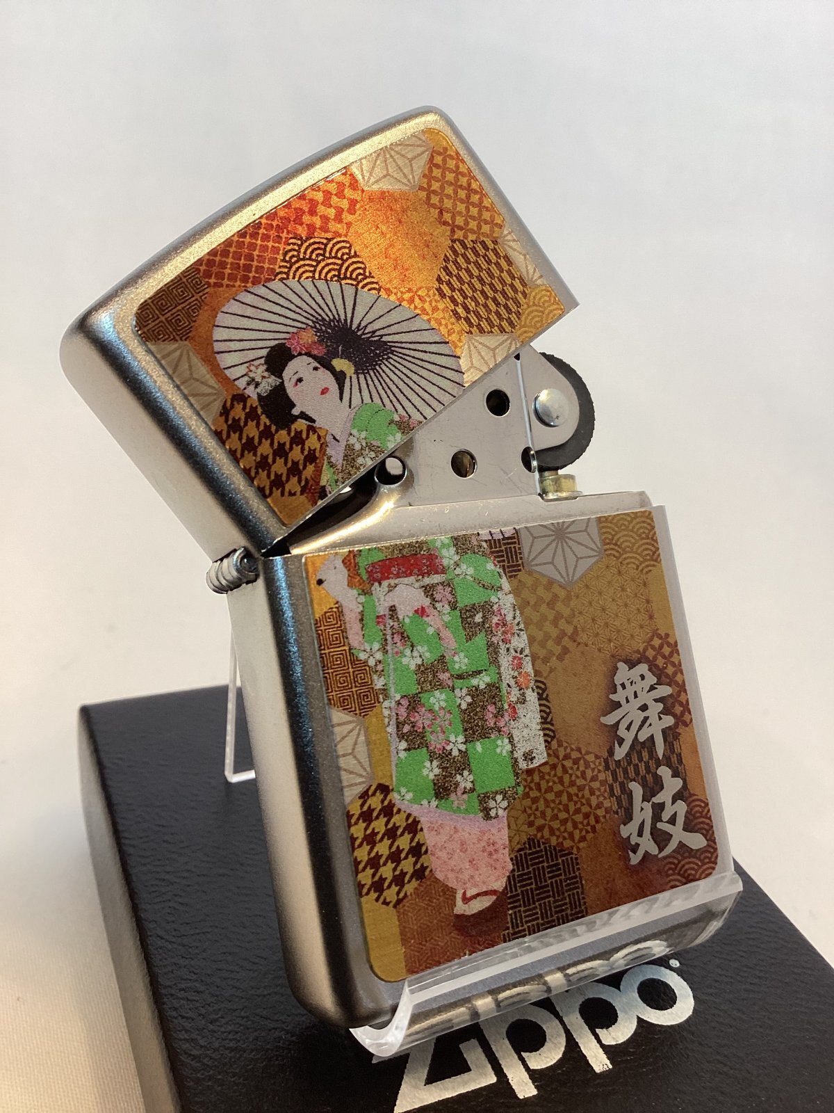 画像2: No.205 推奨品ZIPPO SATIN CHROME サテンクローム METAL PLATE メタルプレート 舞妓 z-6578