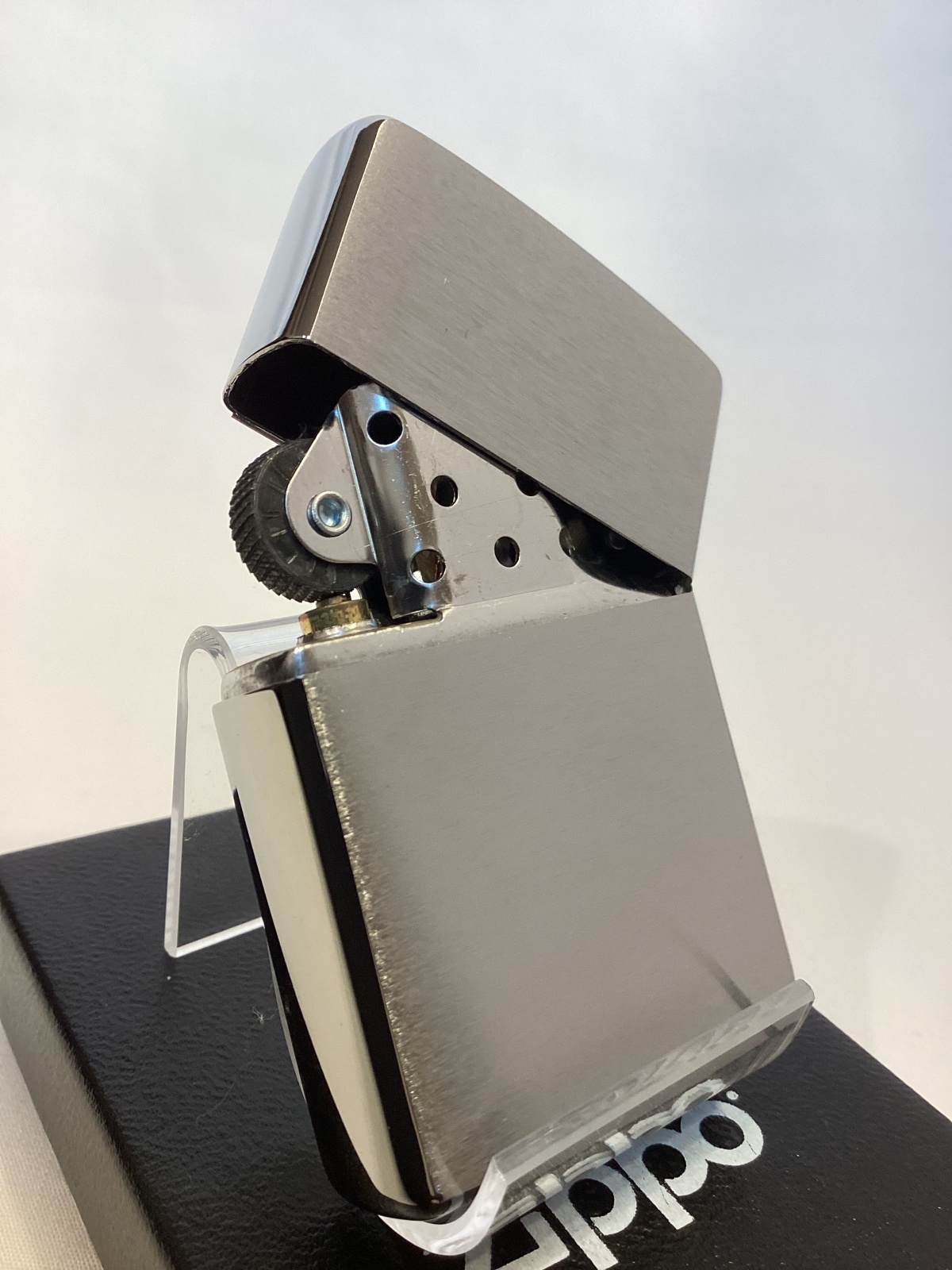画像3: No.200G推奨品ZIPPO BRUSHED CHROME ブラッシュクローム 電鋳板プレート 招き猫 z-6629
