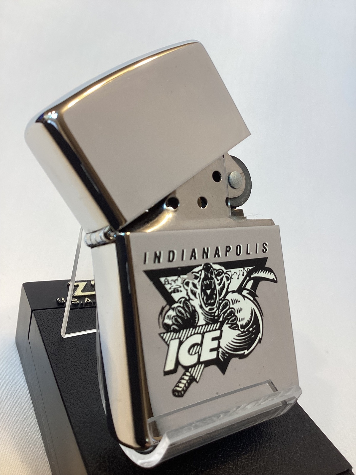 画像2: No.250 USED ZIPPO 1997年製 HIGH  POLISH CHROME ハイポリッシュクローム INDIANAPOLIS ICE インディアナポリス アイス z-6676