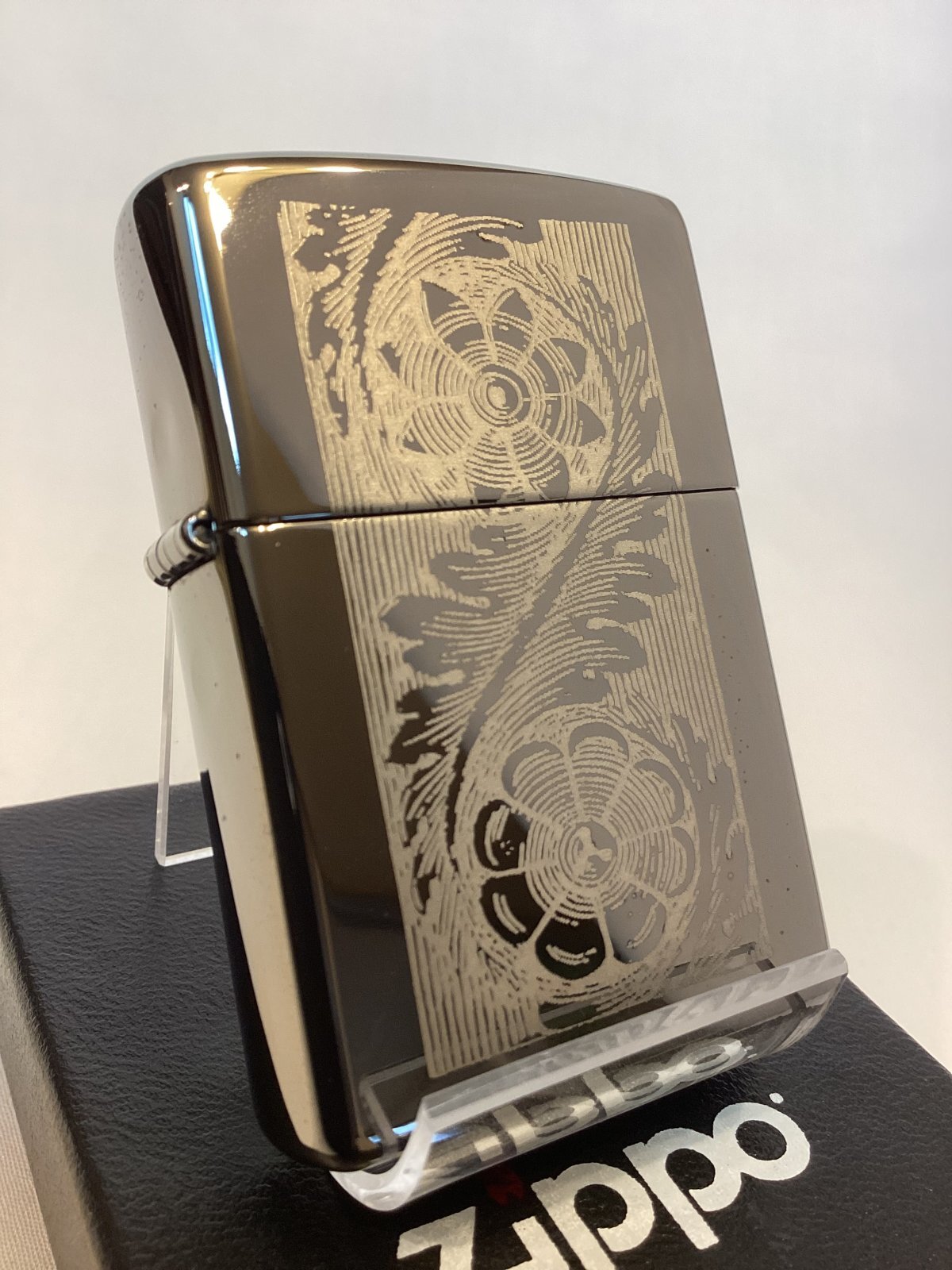 画像1: No.150 PVDシリーズZIPPO BLACK ICE ブラックアイス WHIRL POOL LEAF ワールプールリーフ z-6703